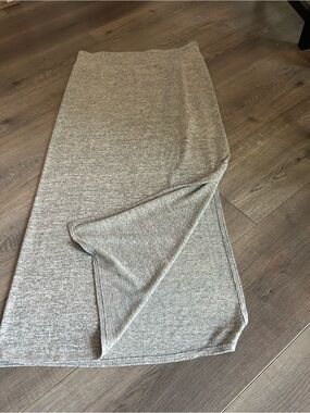 Wilfred Free Light Gray Knit Maxi Skirt